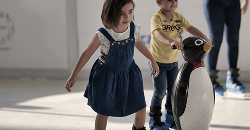 Llega pista de patinaje gratis en Esfera Monterrey